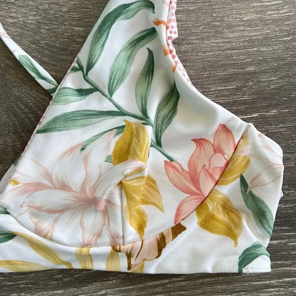 Rip Curl La Bonita Reversible Crop & Hi Waist Cheeky Bottom, bone - Picture 11 of 15